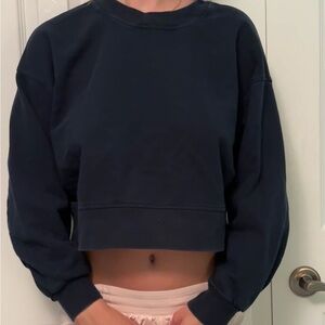 Lululemon navy cropped crew neck